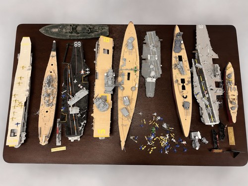 Revell model ship huge - model,